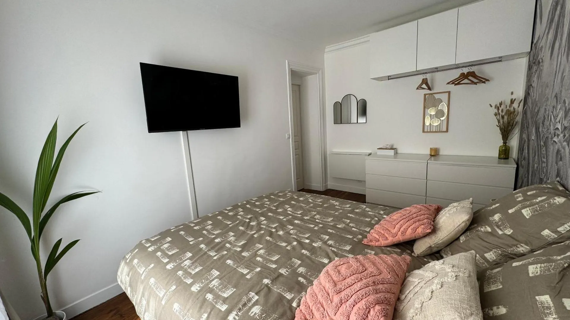 Eiffel Playcation Apartment Paris